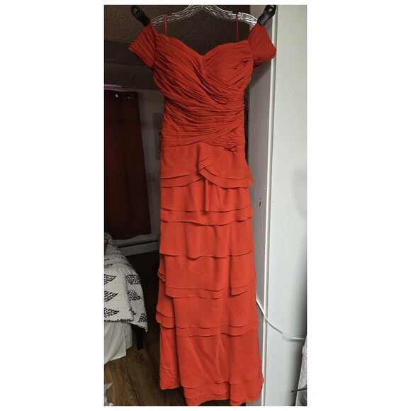 Dresses & Skirts - Red Prom Dress